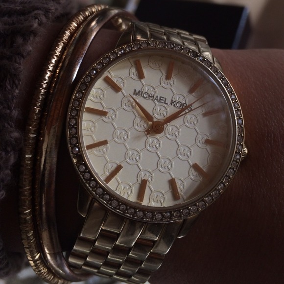 Gold Michael kors watch - Picture 1 of 3