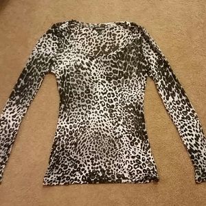 Black and white printed long sleeve t shirt