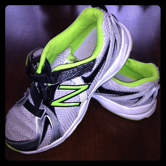 BOYS New Balance Sneakers & Nike 4.5 Y