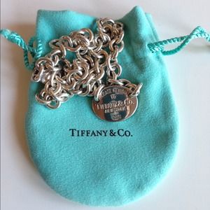 “Please Return to Tiffany” Oval Tag Choker