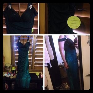 Floor length prom/formal dress