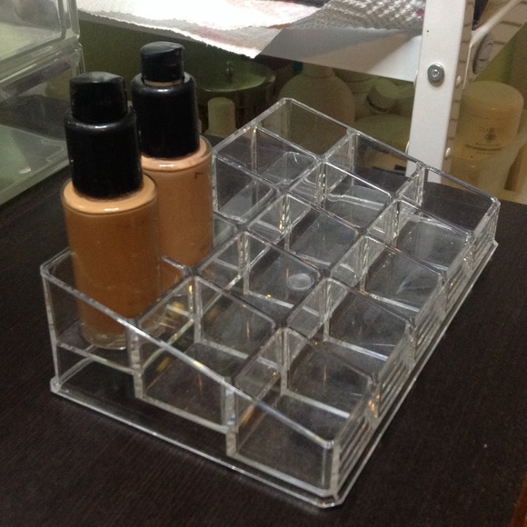 ACRYLIC HOLDER FOR 15 NAILPOLISH/MAC STUDIO FLUID - Picture 2 of 4