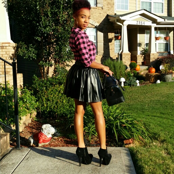 Black pleather skirt