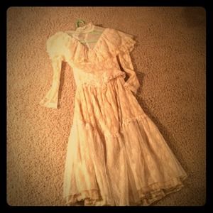 Vintage wedding dress