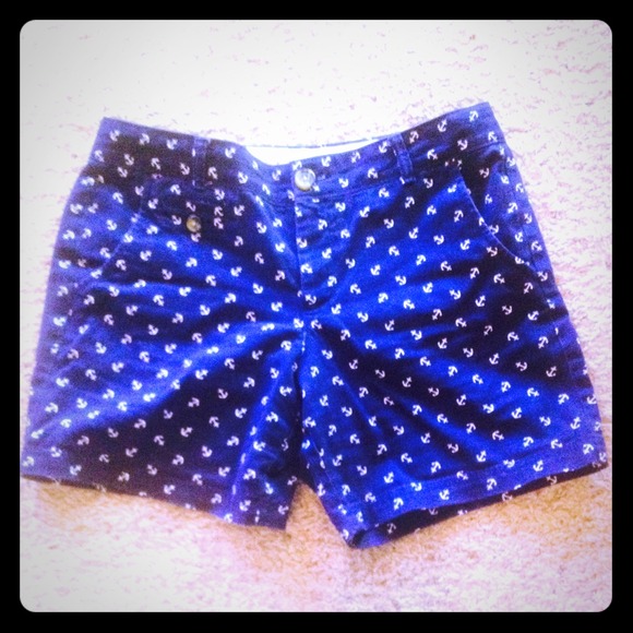 Adorable navy blue shorts
