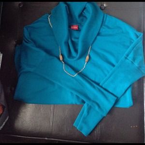 Draped neck teal oversized top!