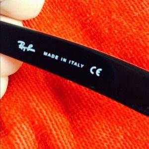 Ray-Ban Accessories - White Ray ban wayfarers great condition!! Ray-Ban Accessories - White Ray ban wayfarers great condition!!