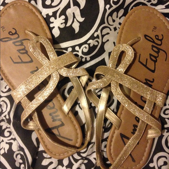 American Eagle sandals