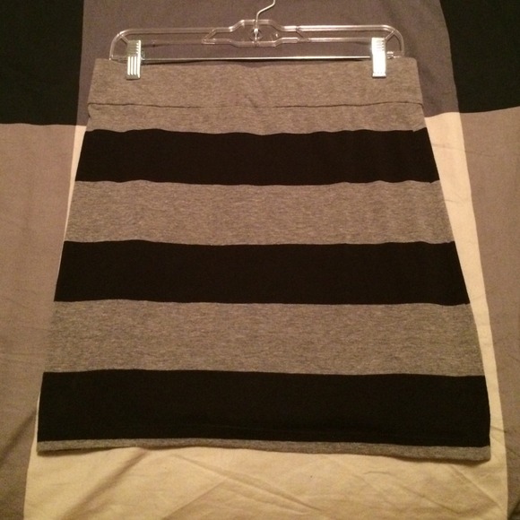 Striped Pencil Skirt - Picture 2 of 2