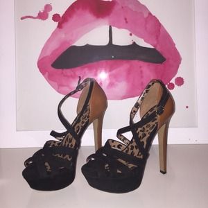 Jessica Simpson "eclair" platform pump