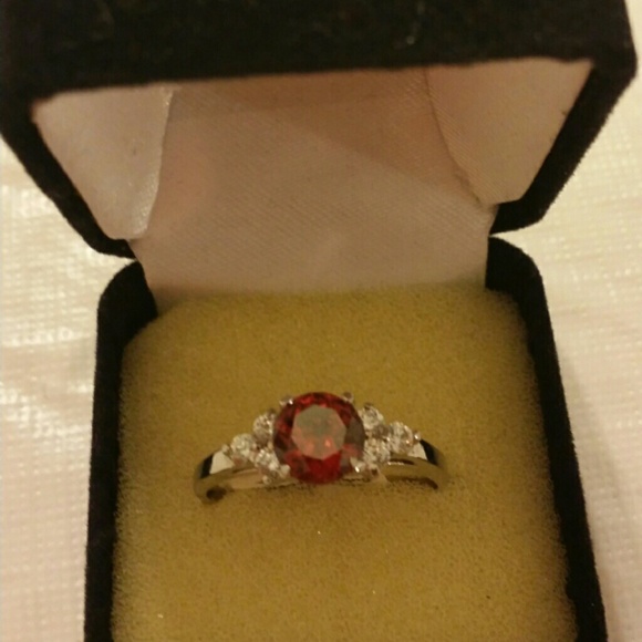 Red ruby ring with diamonds fashion platum - Picture 2 of 3