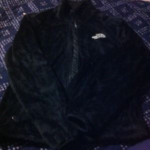 New black fuzzy northface size small