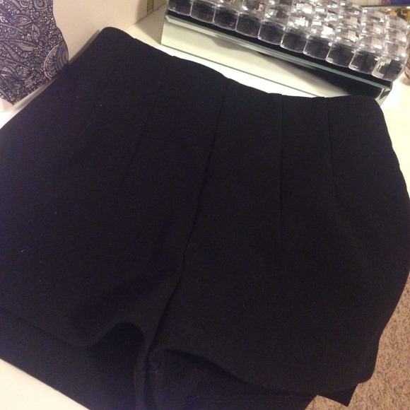 Black High Wasted Shorts