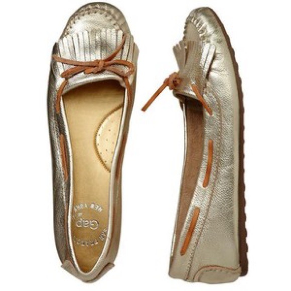 GAP Shoes - 🚫STOP🚫Gap fringe moccasins