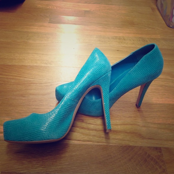 Aqua heels