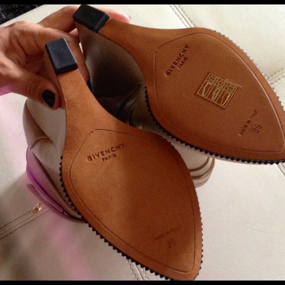 SOLD- Givenchy wishbone boots in nude - Picture 3 of 4