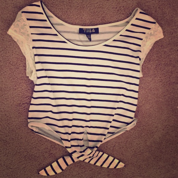 Striped nautical crop NWOT