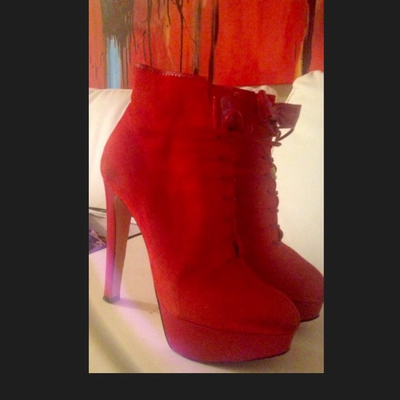 Charlotte Olympia size 37 suede red boots - Picture 2 of 4