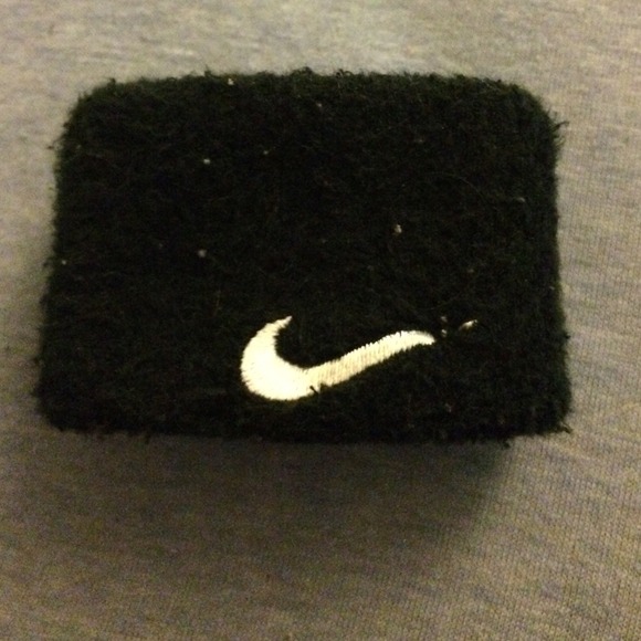 Nike wristbands - Picture 1 of 2