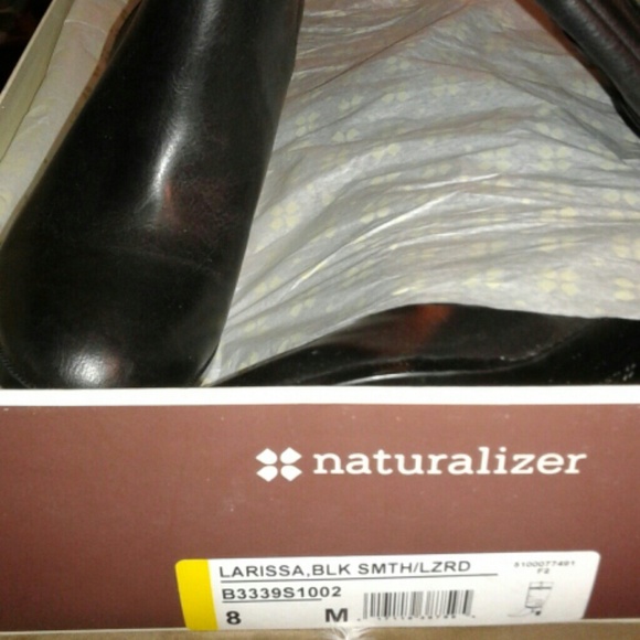 Naturalizer leather boots. - Picture 4 of 6
