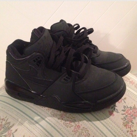 Nike Air Flight 89 in Black