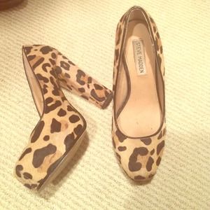 Steve Madden Leopard heels