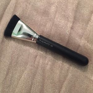 Mac 163 brush