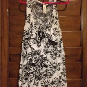 Razor back tank top!