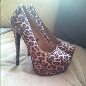 Cute cheetah heels