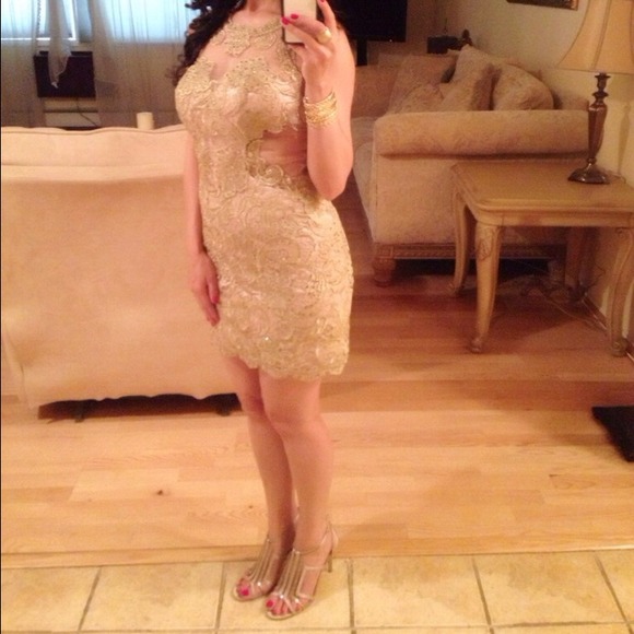 Dresses & Skirts - Red Carpet Boutique lace dress