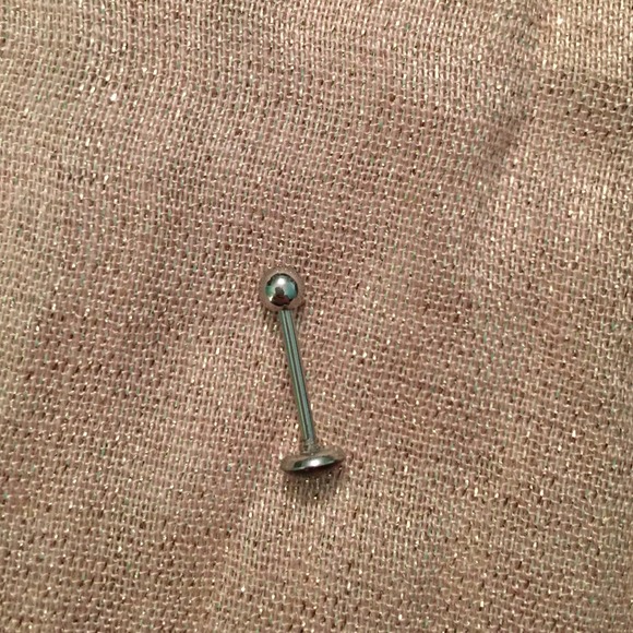 14 g scorpion tongue ring