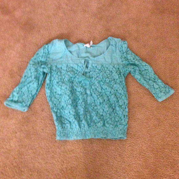 Lace quarter sleeve top - Picture 1 of 3