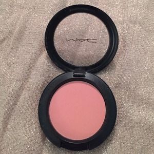Mac blush bundle!