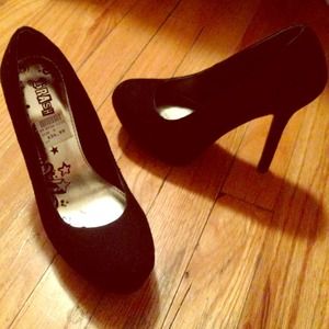 New With Tag Black Suede Platforms