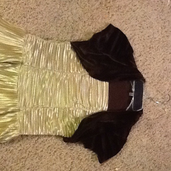 Pretty gold dress with a brown top connected