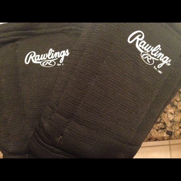 Volleyball knee pads