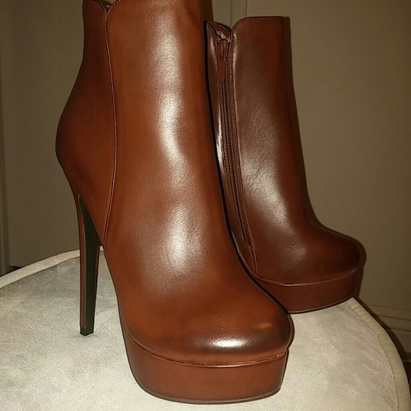 brown leather booties