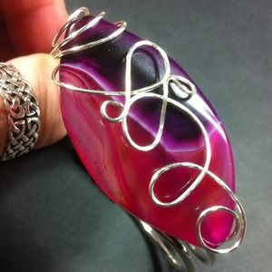GF48 Hinged Bangle Purple Banded Agate silverplate
