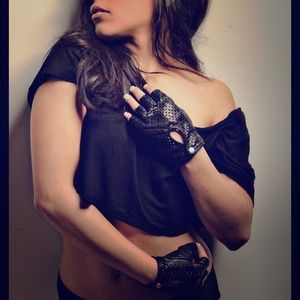 Bebe leather fingerless gloves