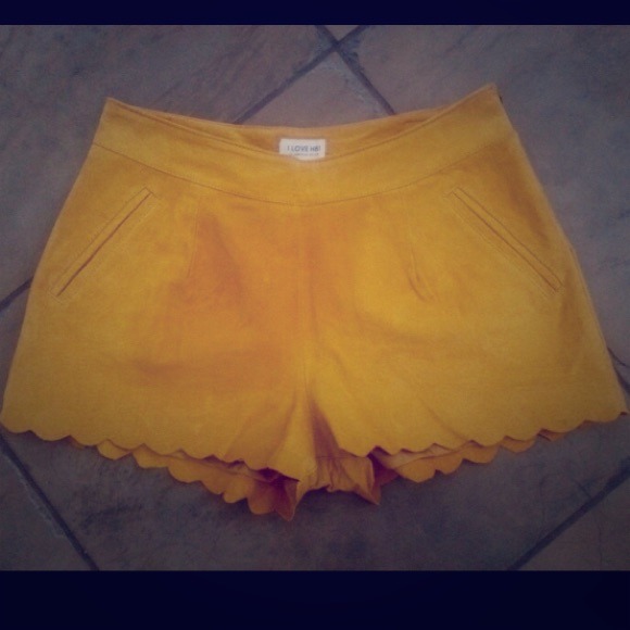 Forever 21 scallop shorts