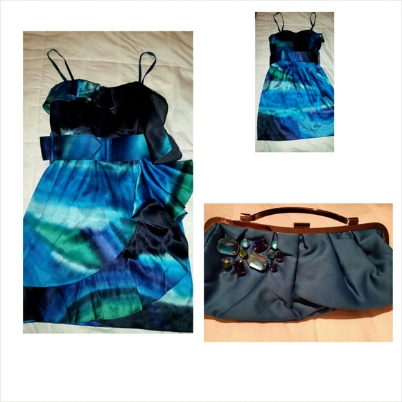 Dress - Picture 3 of 3