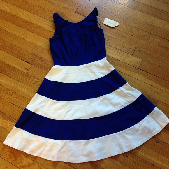 Love point Dresses & Skirts - ⛔️Sold⛔️ Cute wide striped blue/ivory dress