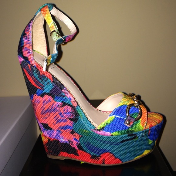 Floral Shoe