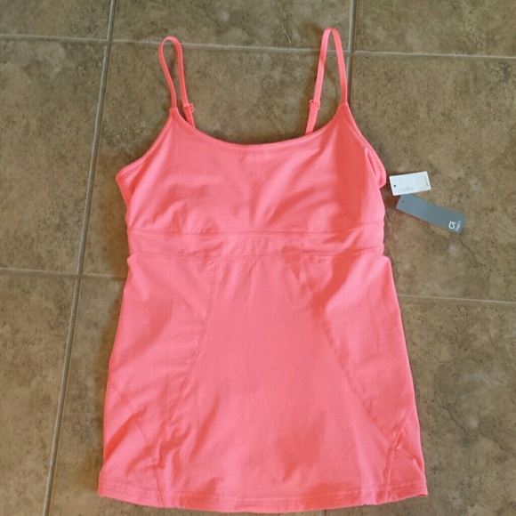 Nwt Gap fit tank