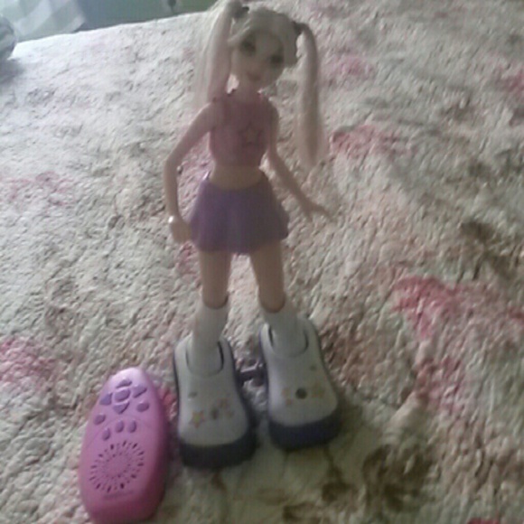 Dancing doll