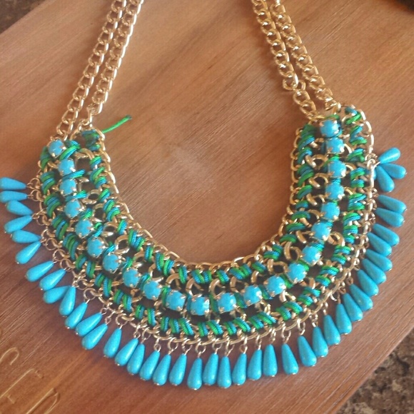 Tear drop statement necklace