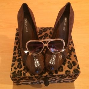 Suede & Snake Skin Brown Pumps