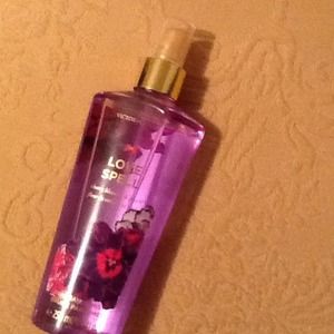 Victoria's Secret Love spell fragrance mist