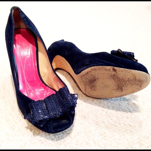 *SOLD* Kate spade navy peep toe pumps - Picture 2 of 4