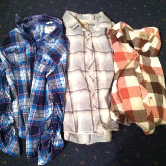 Aeropostale and tractor supply button up bundle!
